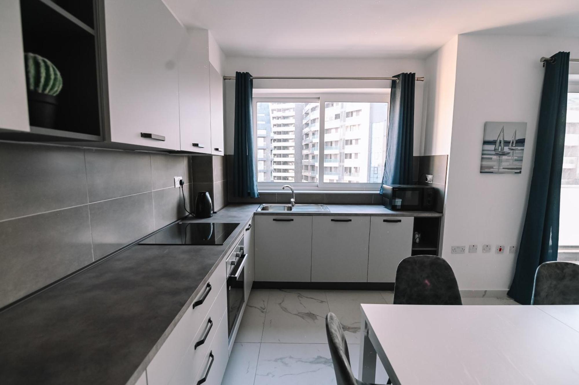 Bright 2 Bedroom Flat In Sliema! Екстер'єр фото